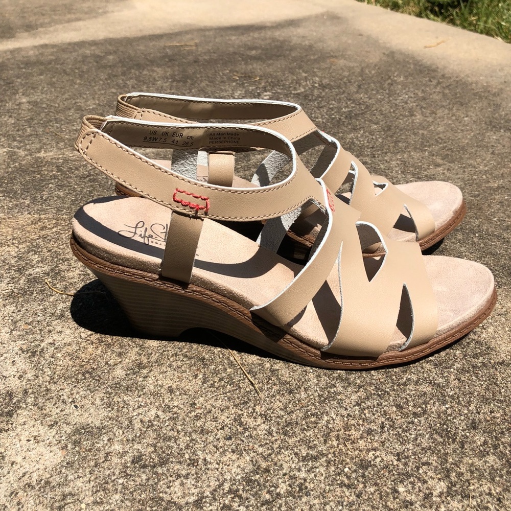 Life Stride Wedge Heel
